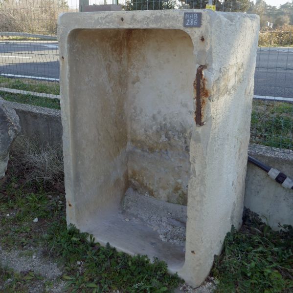 Bac en pierre paysan un bac ancien en pierre du début du 20è siècle