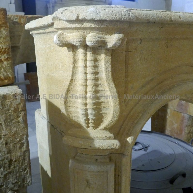 18th century fireplace in Jaumont stone: an exceptional Louis XV mantel in golden limestone !