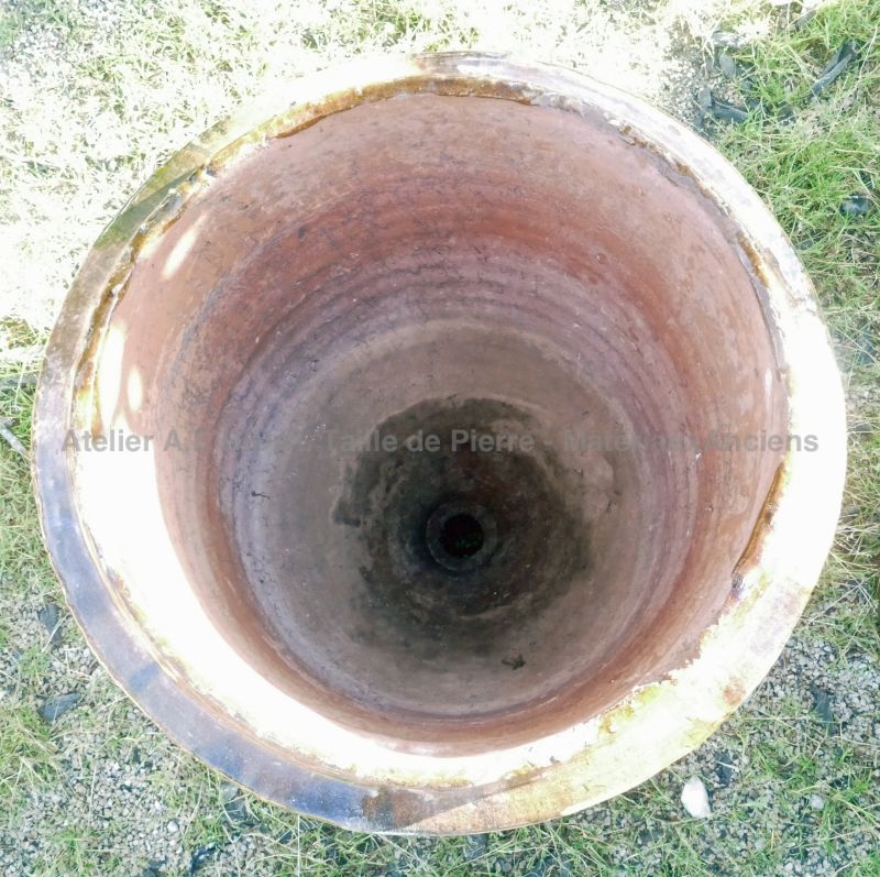 Vase d'Anduze en terre cuite : paire de vases anciens en vente en Provence, chez Alain BIDAL