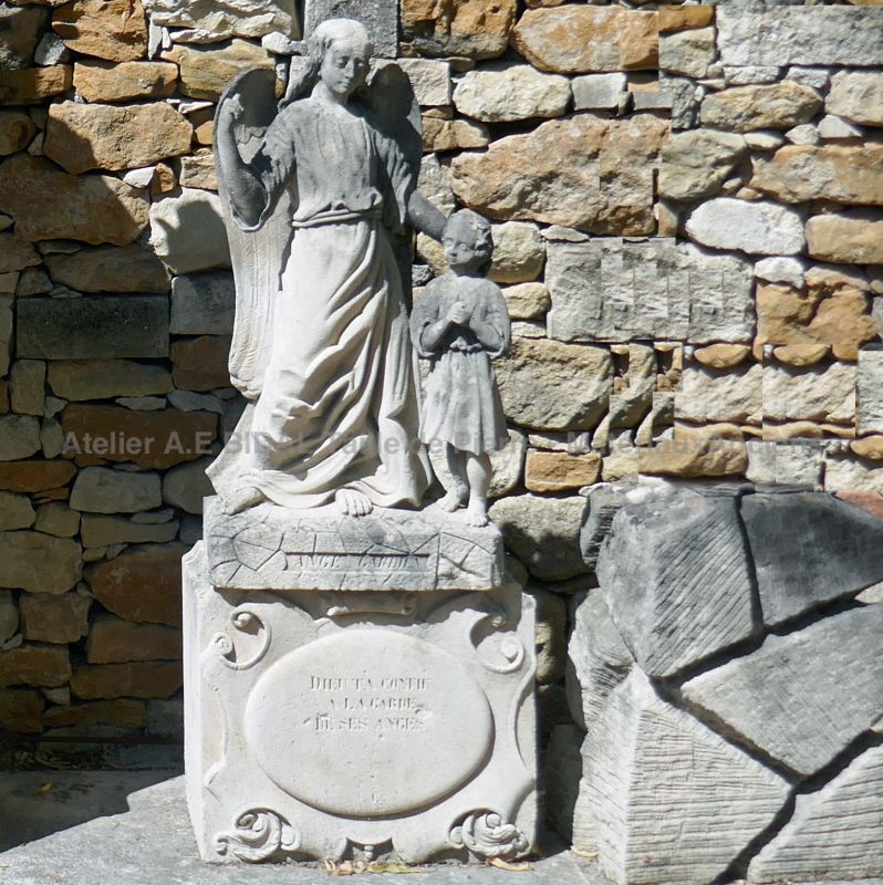 Antique religious monument in stone by Alain BIDAL Antique Materials in Provence.