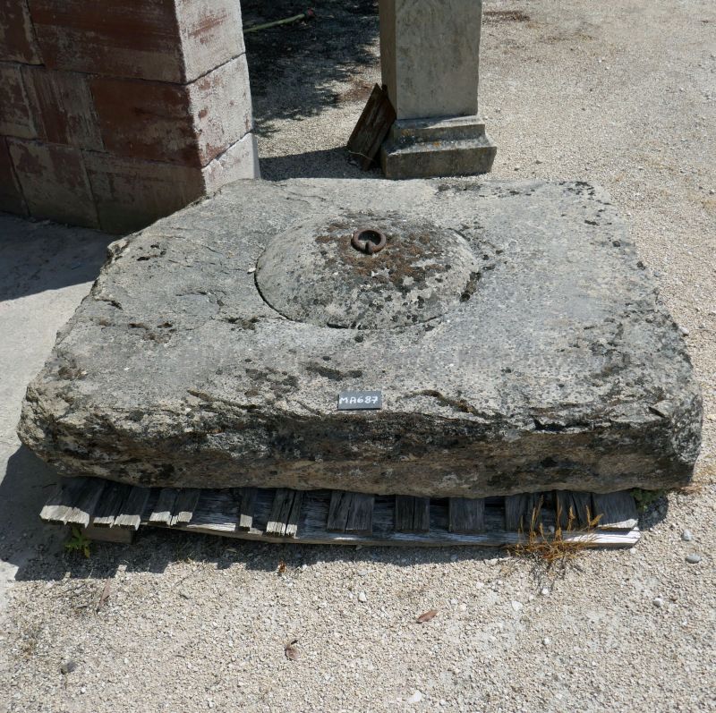 Wells top - Well accessory made of old materials by Atelier Alain BIDAL.