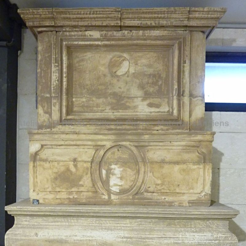 Beautiful antique stone fireplace - Fireplace with trumeau (double) designed during the 19th century.