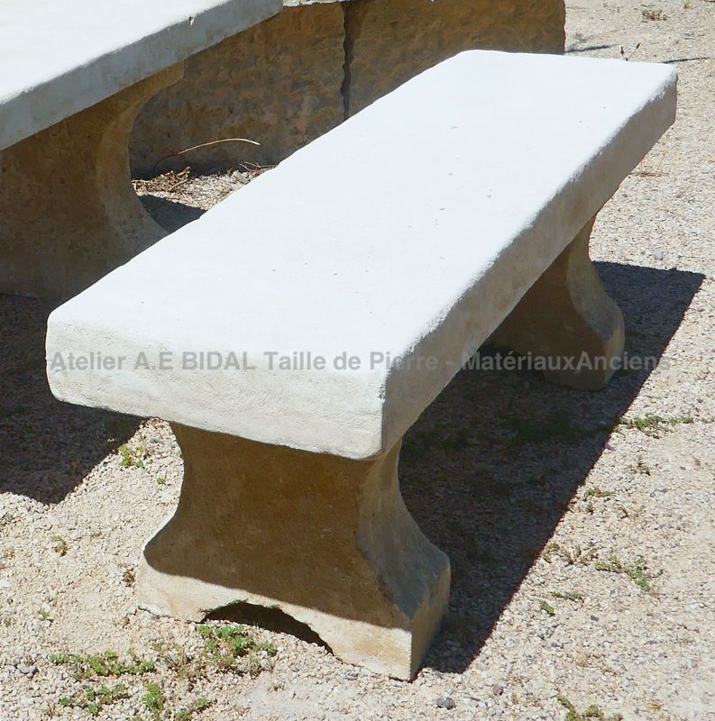 Old-fashioned garden furniture : garden bench in stone - Atelier Alain BIDAL (Provence)