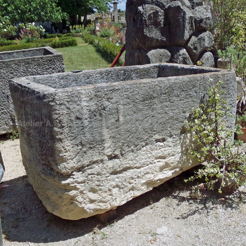 Reclaimed massive stone trough - Atelier Alain BIDAL (Provence)
