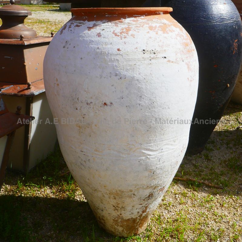 Poterie turque ancienne : belle jarre antique en terre cuite en vente en Provence chez Atelier Alain BIDAL
