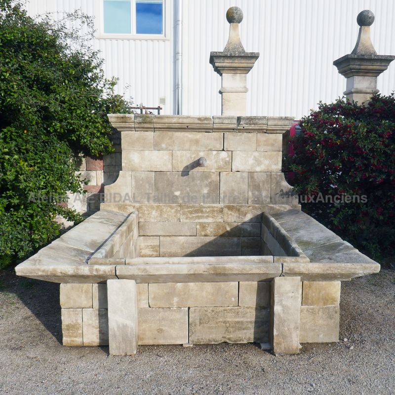 Village washhouse-style basin in ancient stones by Alain BIDAL Antique Materials in Provence