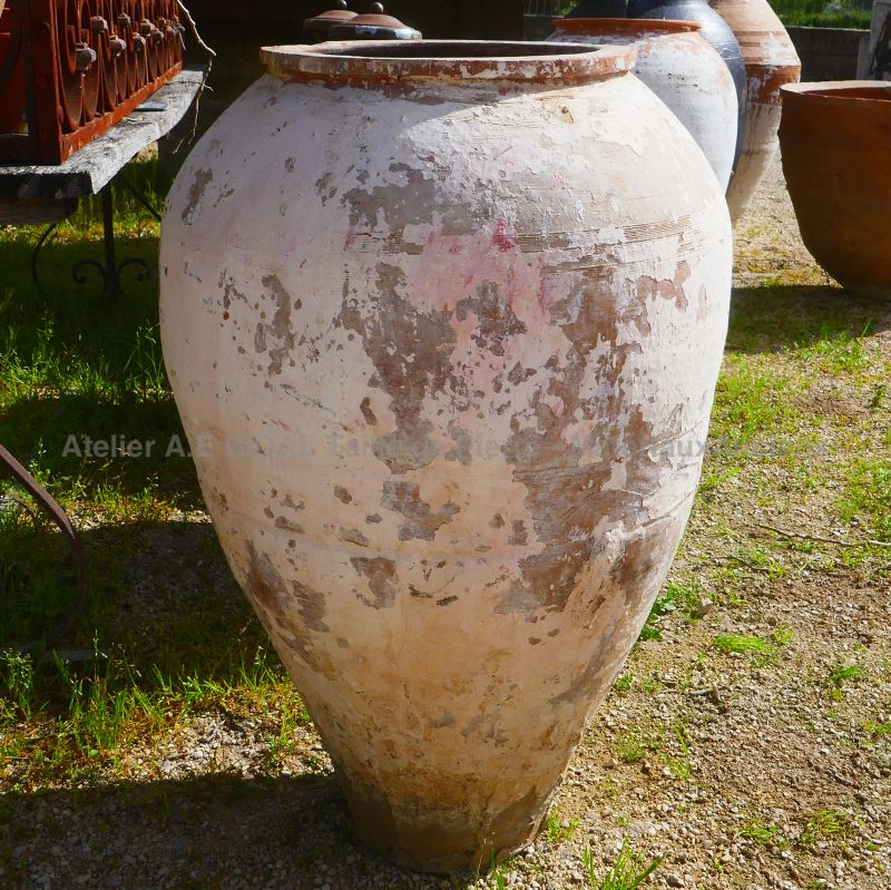 Jarre ancienne en terre cuite patinée à la chaux : jarre antique de Turquie - Atelier Alain BIDAL