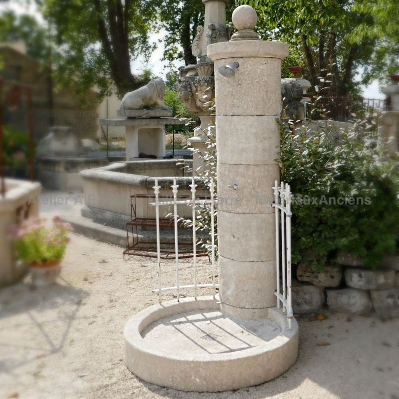 Douche d'extérieur en pierre | Douche pour l'aménagement du jardin.