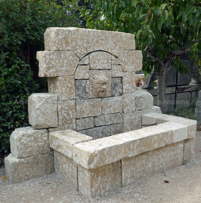 Large fountain in old materials by the natural stone's specialist in Provence: Alain BIDAL
