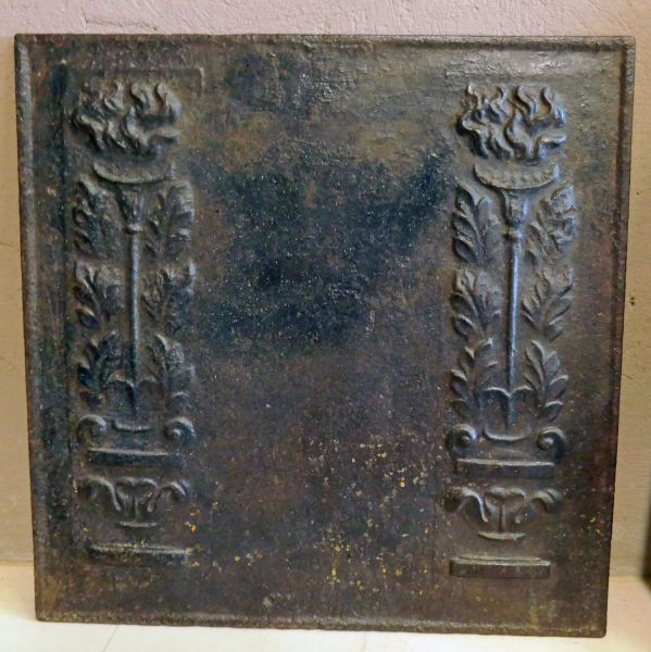 Plaque de cheminée en fonte aux armes de Louis XIII