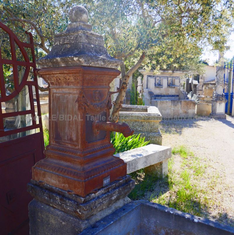 Old cast iron water point - Antique Materials in Provence by Alain BIDAL