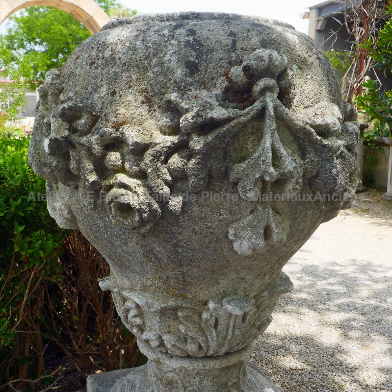Elegant antique hand-carved vase in weathered stone - Atelier Alain BIDAL (Provence)
