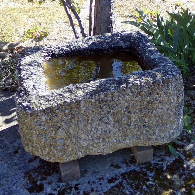 Granite trough for a great outdoor decoration or charming planter - Atelier Alain BIDAL (Provence)