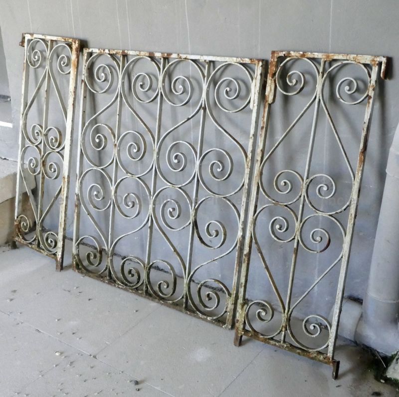 Portillon de jardin ancien en fer forgé : Atelier Alain BIDAL (Provence)