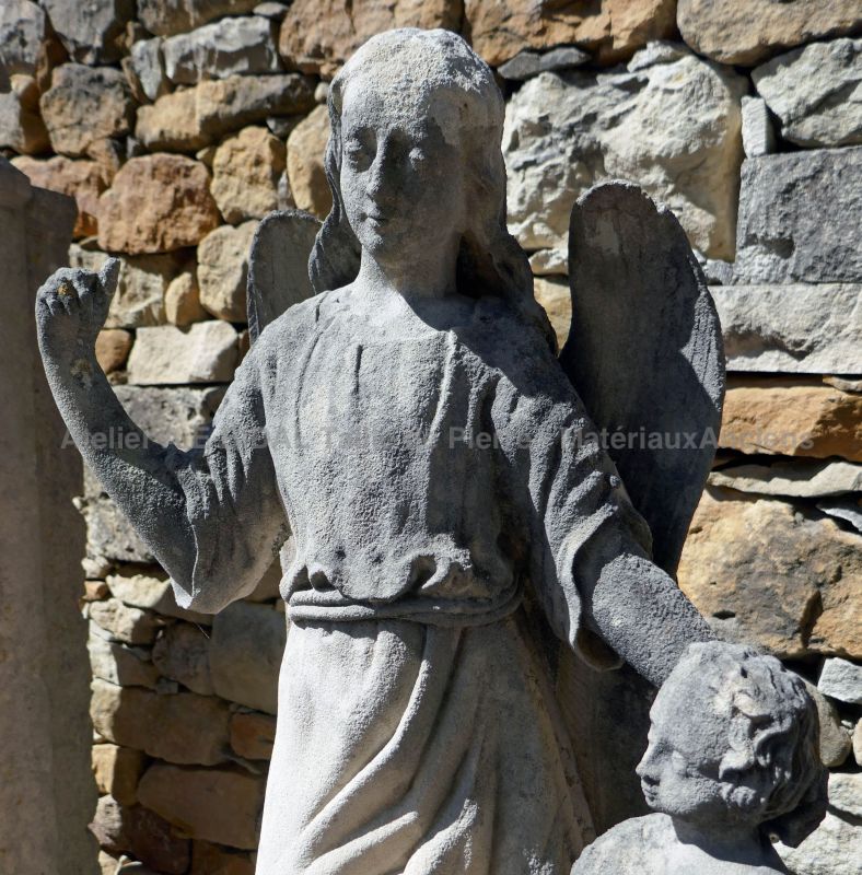 Beautiful representation of the Virgin Mary and Jesus child - Religious elements