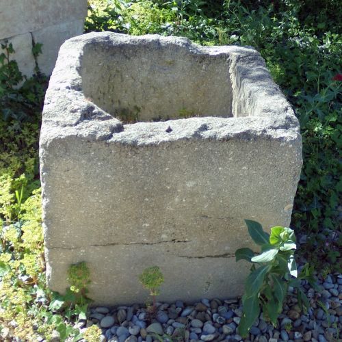 Small stone planter : an antique stone trough for sale at Alain Bidal Antique Materials in Provence