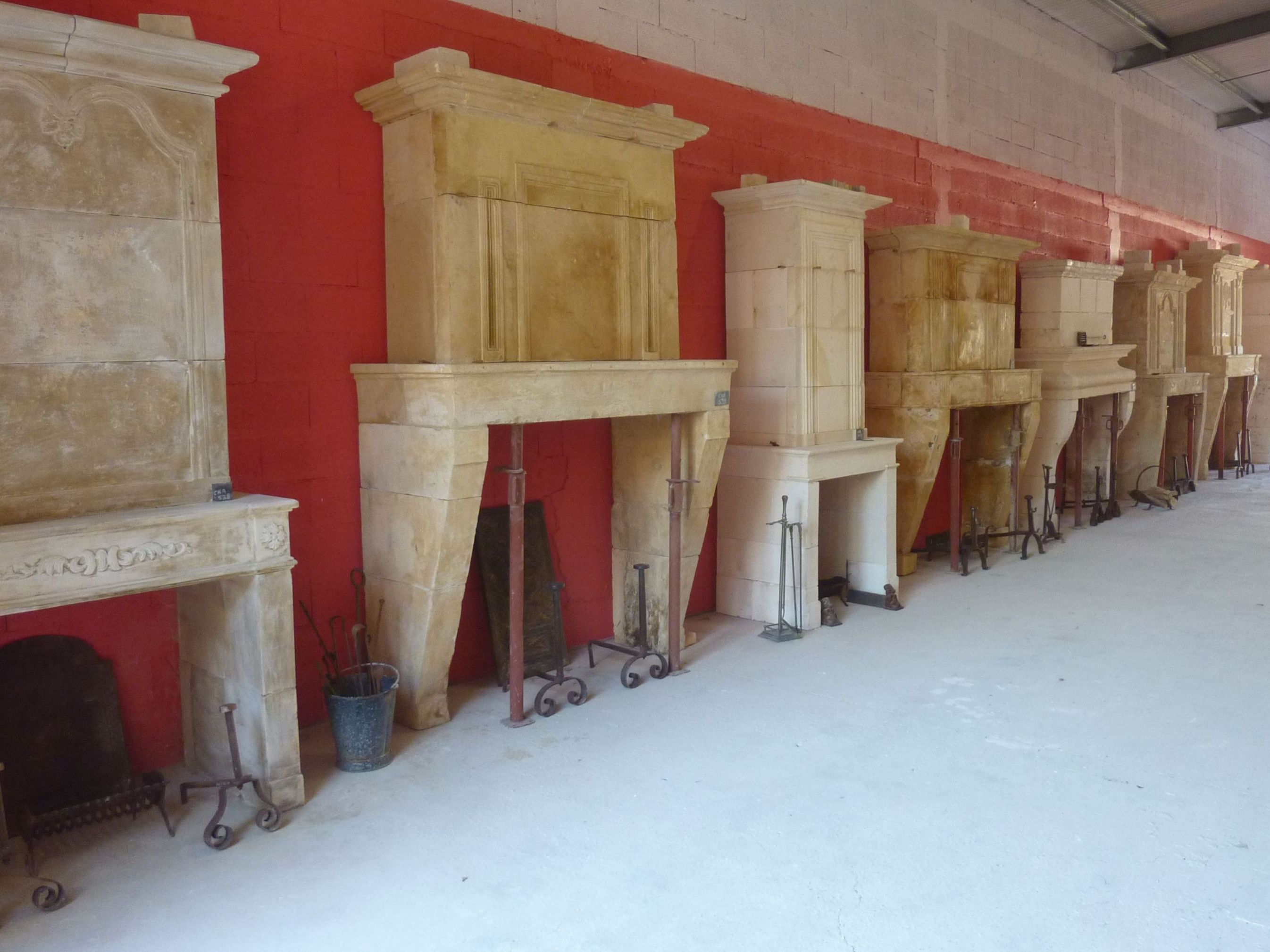 Grand opening of a new showroom dedicated to antique fireplaces!