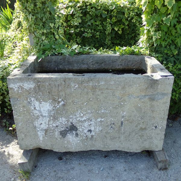 Large antique trough in weathered stone - Atelier Alain BIDAL (Provence)